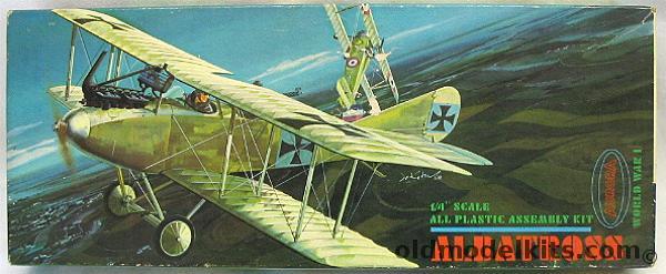 Aurora 1/48 Albatross C-III (Albatros CIII), 142-100 plastic model kit